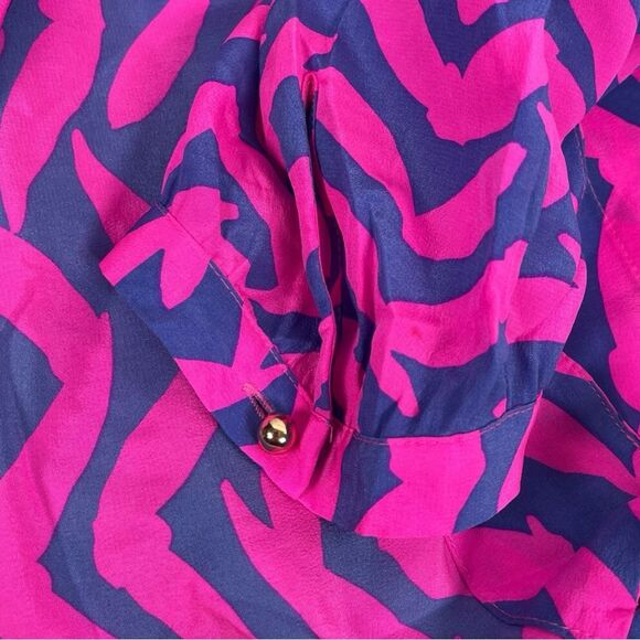 Lilly Pulitzer Moxy I Got Lucky Pink Blue Print Silk Blouse Women’s Size Small - Picture 4 of 9